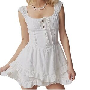 Urban Outfitters Cora Ruffle romper Skort Playsuit cotton boho large NWT